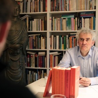 Spiritualität liegt im Trend. Georg Otto Schmid sagt, woran man fragwürdige Angebote erkennt.